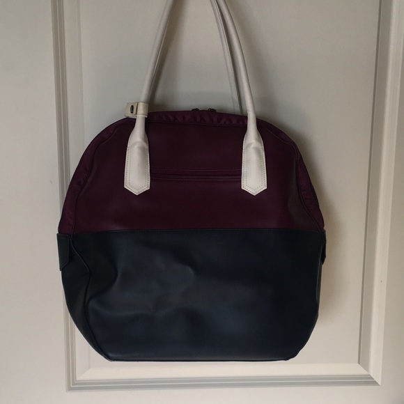 Lululemon Happy Hatha Hour Bag Plum / Inkwell EUC! - Picture 7 of 8